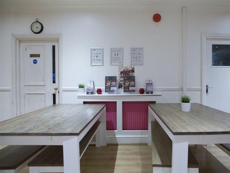 Smart Hyde Park View Hostel Londen Buitenkant foto