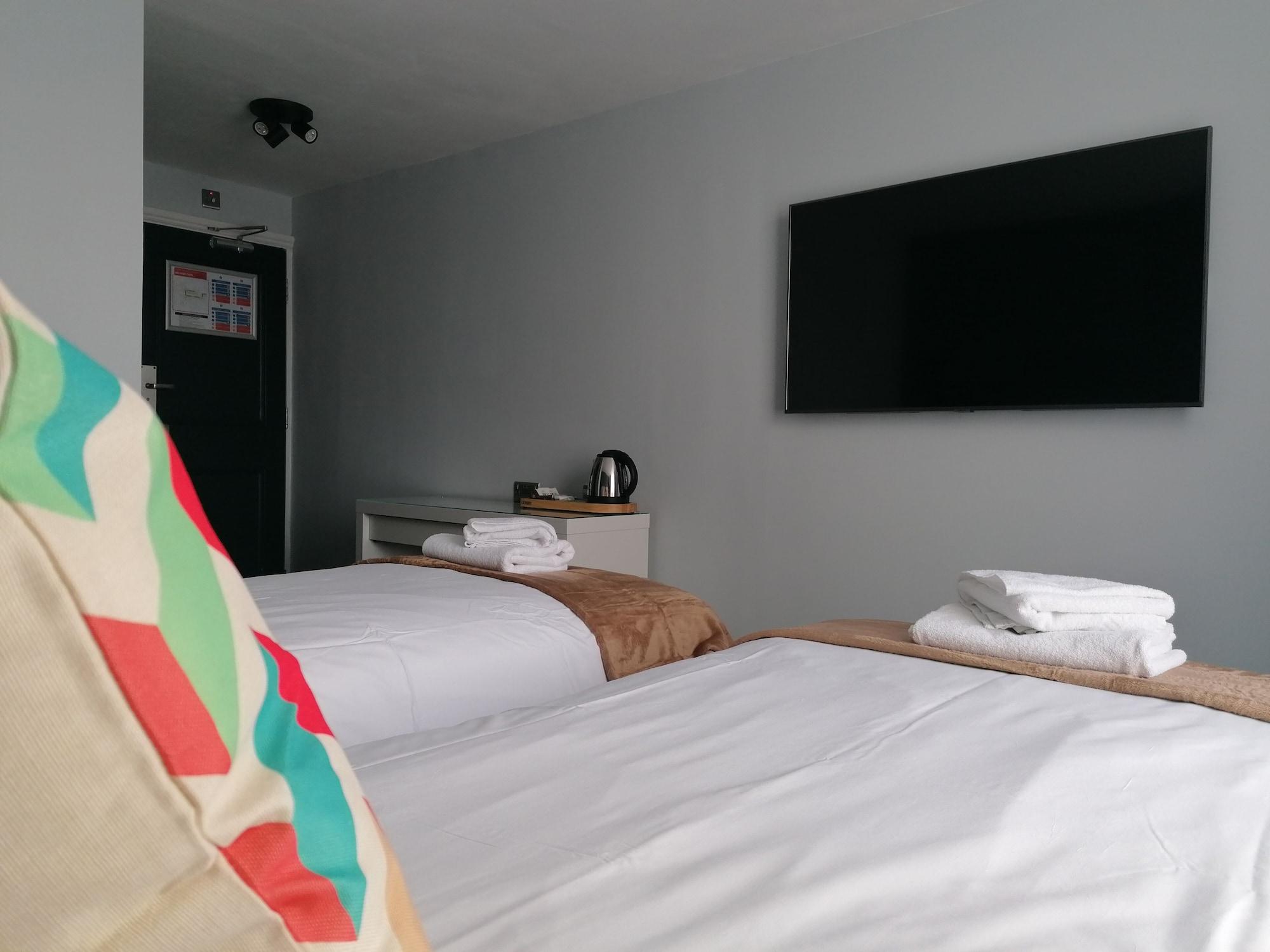 Smart Hyde Park View Hostel Londen Buitenkant foto