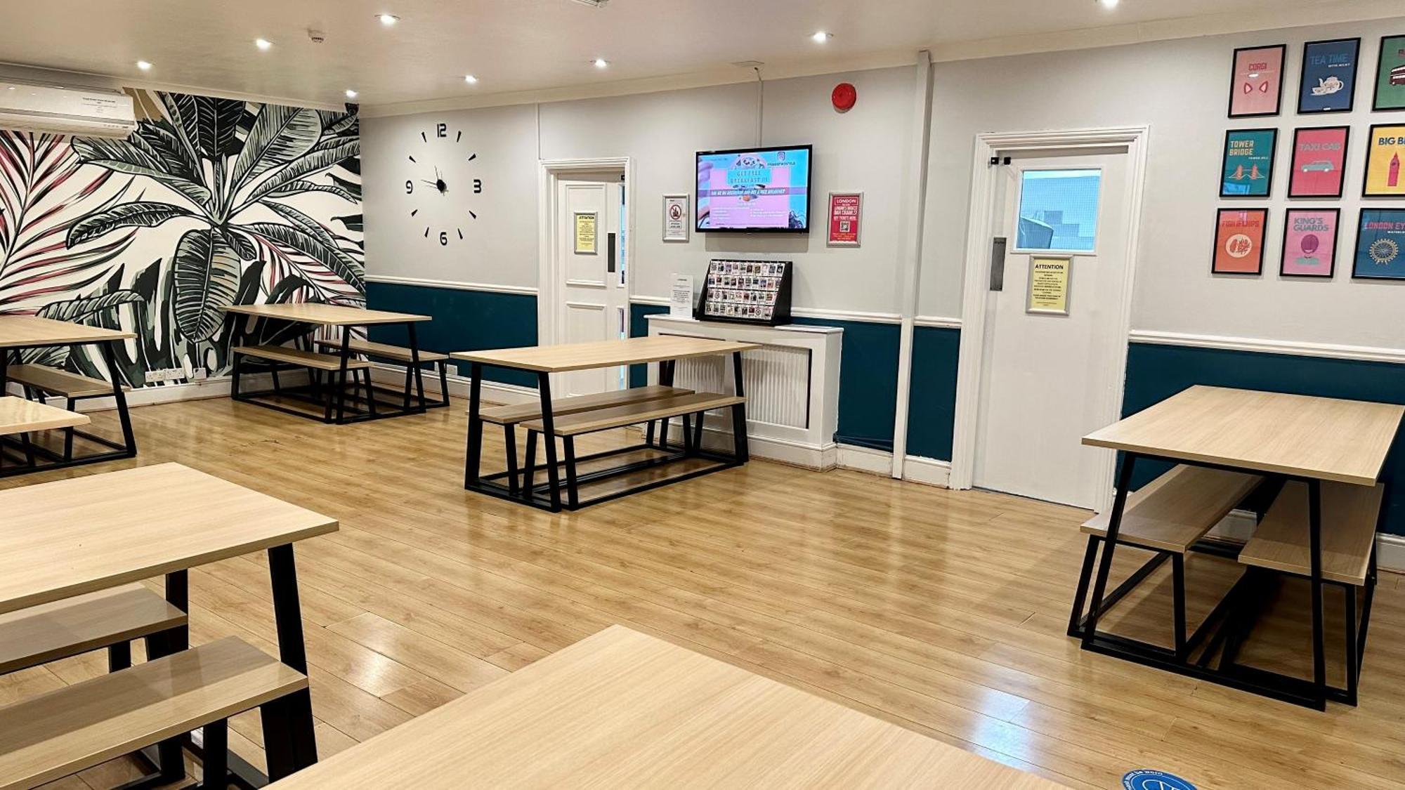 Smart Hyde Park View Hostel Londen Buitenkant foto