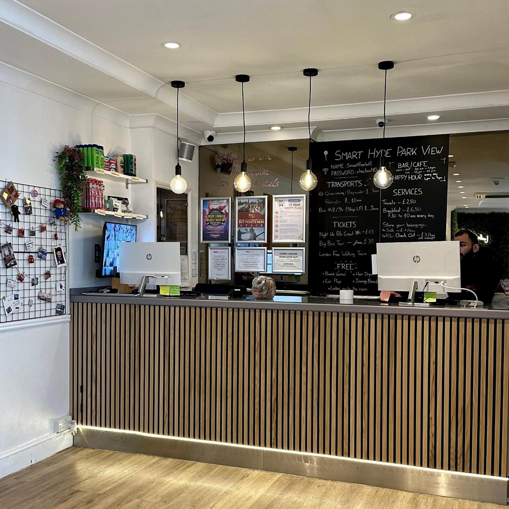 Smart Hyde Park View Hostel Londen Buitenkant foto