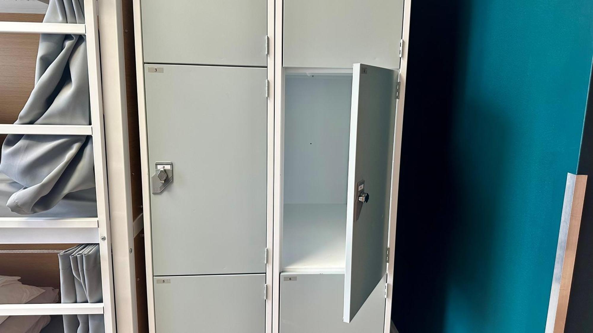 Smart Hyde Park View Hostel Londen Kamer foto