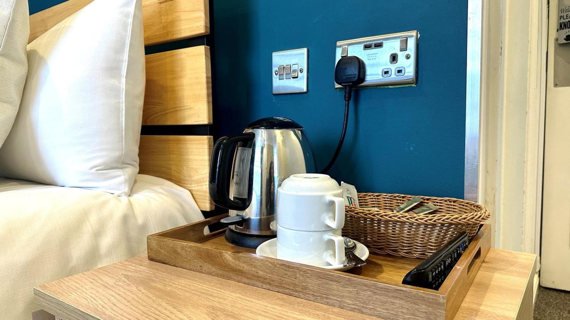 Smart Hyde Park View Hostel Londen Kamer foto
