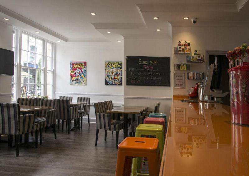 Smart Hyde Park View Hostel Londen Buitenkant foto