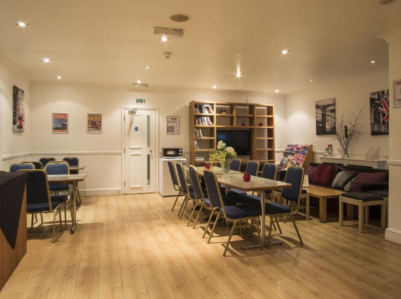 Smart Hyde Park View Hostel Londen Buitenkant foto